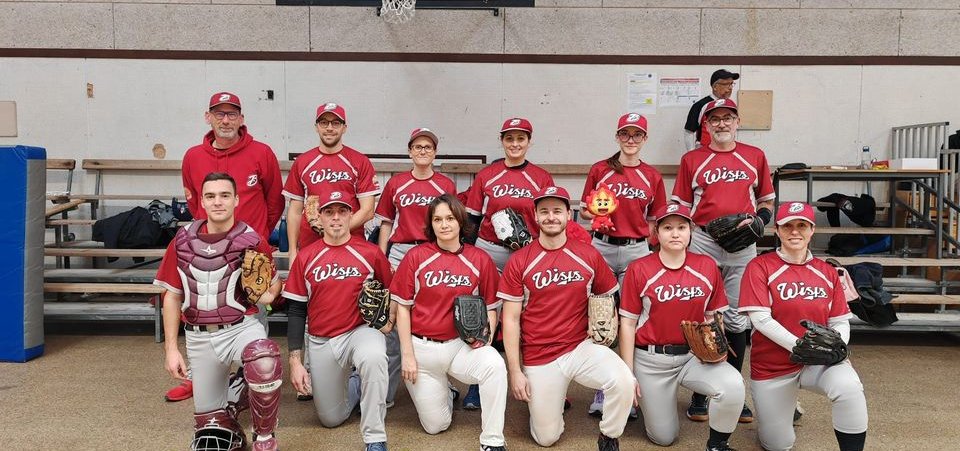 Le weekend dernier , l'équipe de Softball des Wisps s'est rendu au tournoi indoor des Devils de Bron/Saint-Priest, club de baseb...